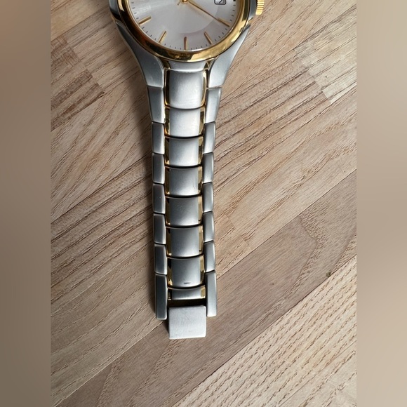 Pulsar Watch Men's Stainless Matte Silver Gold Tone with Date Window Quartz - Picture 6 of 10